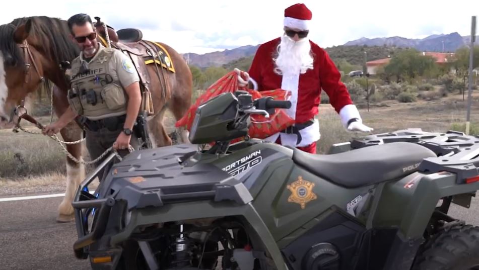 Maricopa County Sheriffs Inspire Christmas Cheer With Children’s Santa Story
