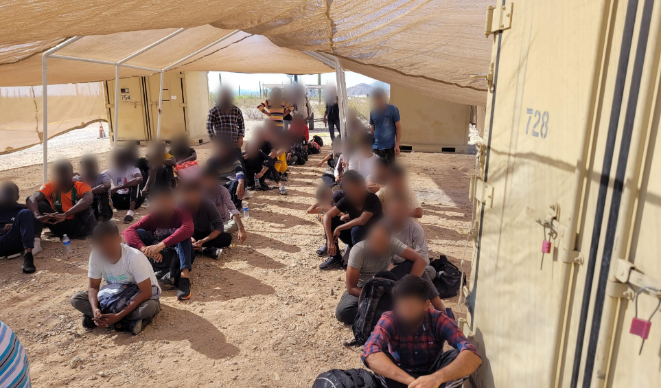Border Patrol Captures Large Groups Of Single Adult Illegal Immigrants