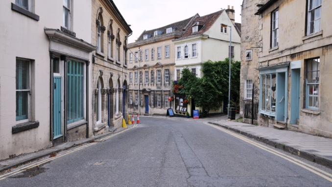 azfn-europe-street empty European street